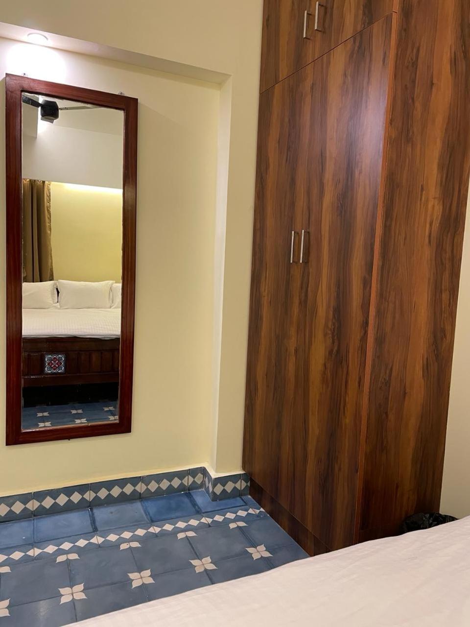 Viswa Residency Srirangam - Heritage Rooms Tiruchirappalli ภายนอก รูปภาพ